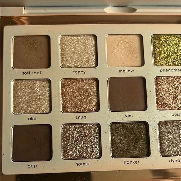 Natasha Denona Need a Warm Palette - Picture 4 of 5